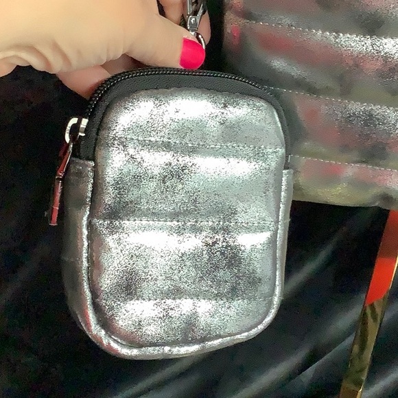 Think Royln Multi Piece Quilted Crossbody with detachable guitar strap - Picture 5 of 7